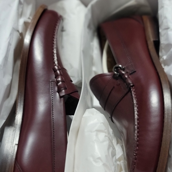 Shoes - Picture 8 of 11